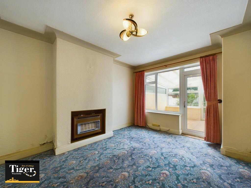 CAM02176G0-PR0339...