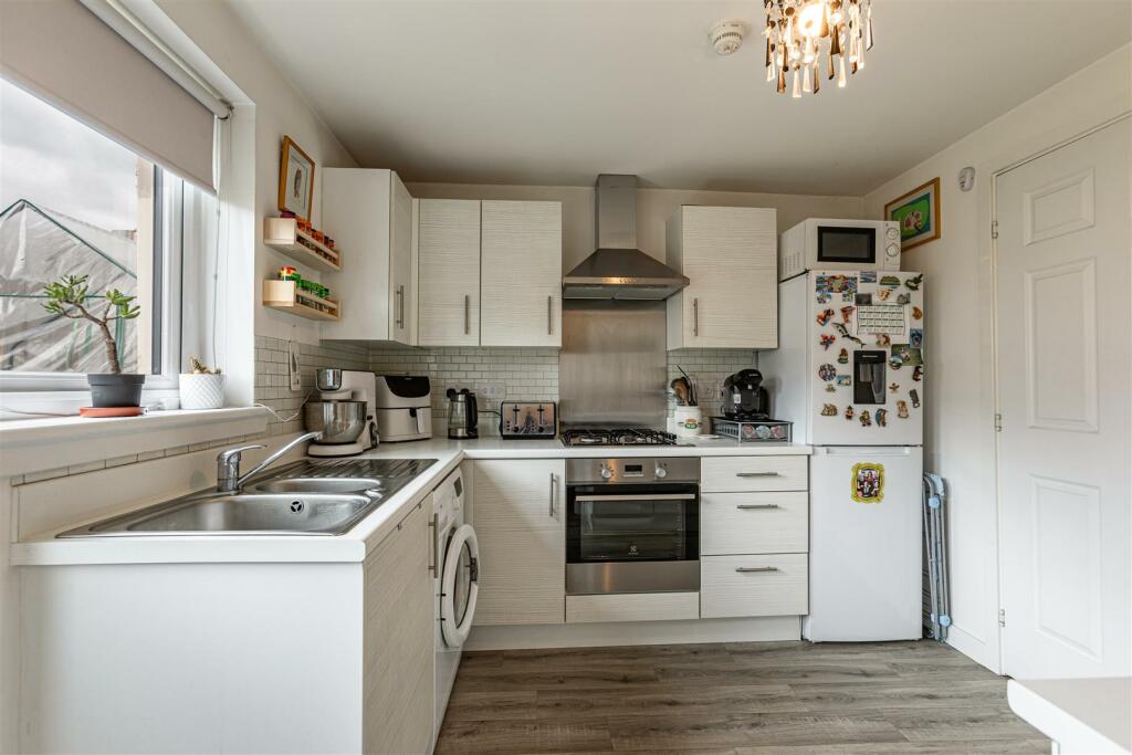 7 Knoll Park Mews Galashiels 11.JPG