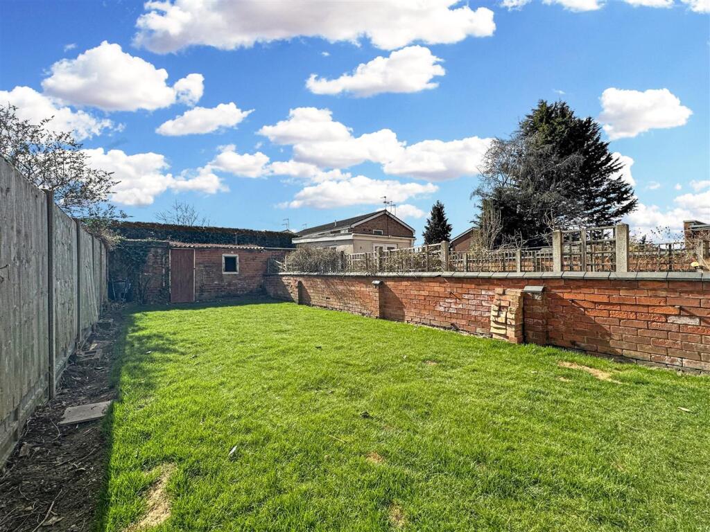 Private Garden 798