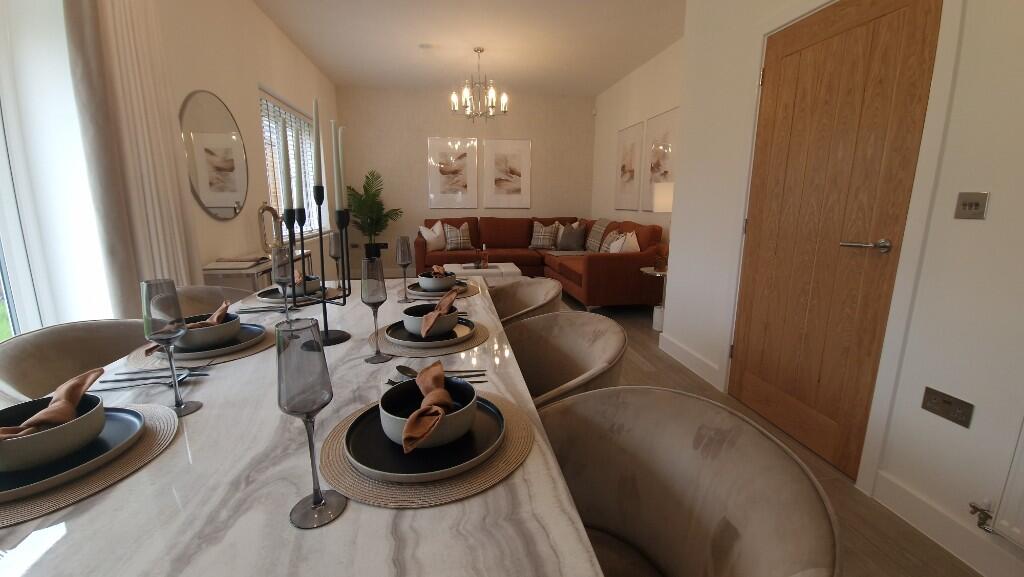 Dining &amp; Family Area