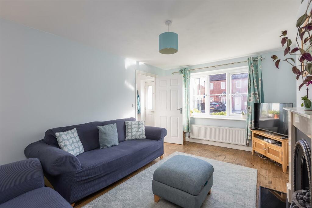 Westfield Road 17 Sitting Room-3.jpg