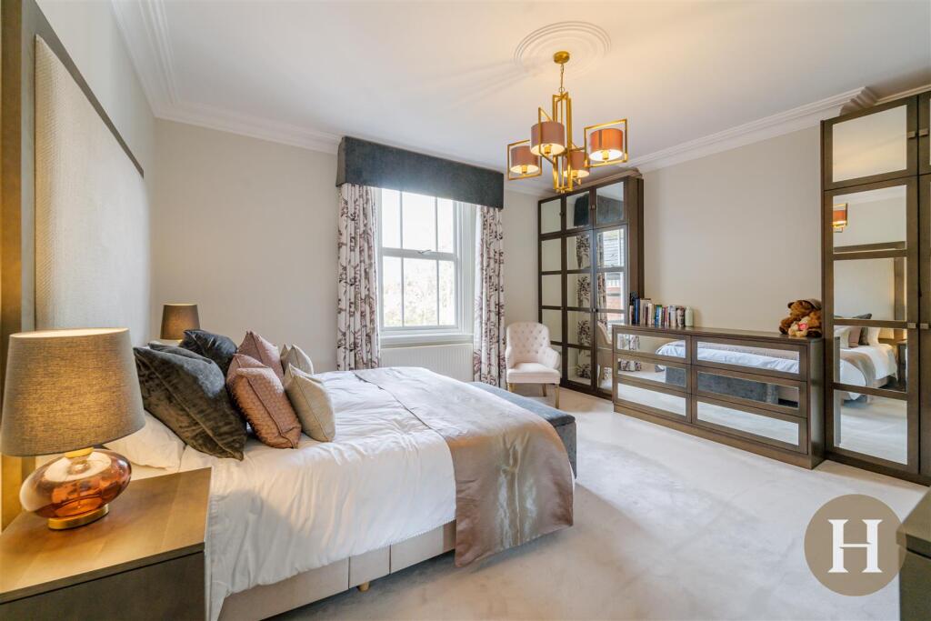 Hadleigh Estate Agents-41.jpg