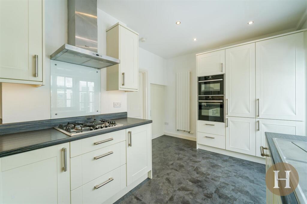 Hadleigh Estate Agents-25.jpg