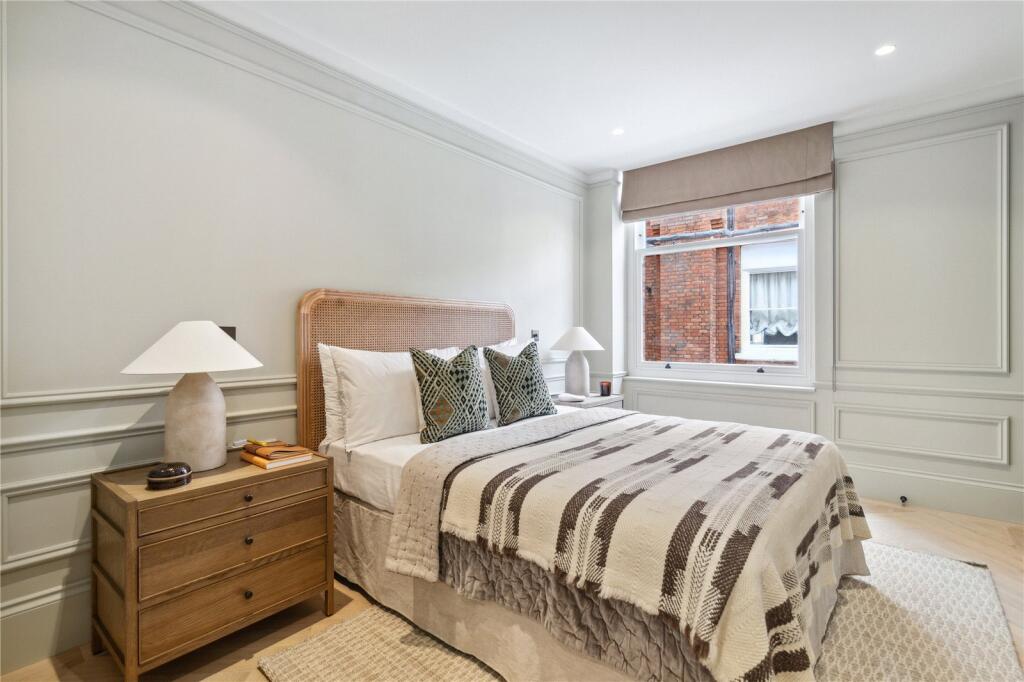 Main Bedroom