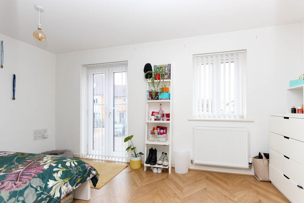 Lounge/Bedroom Fi...