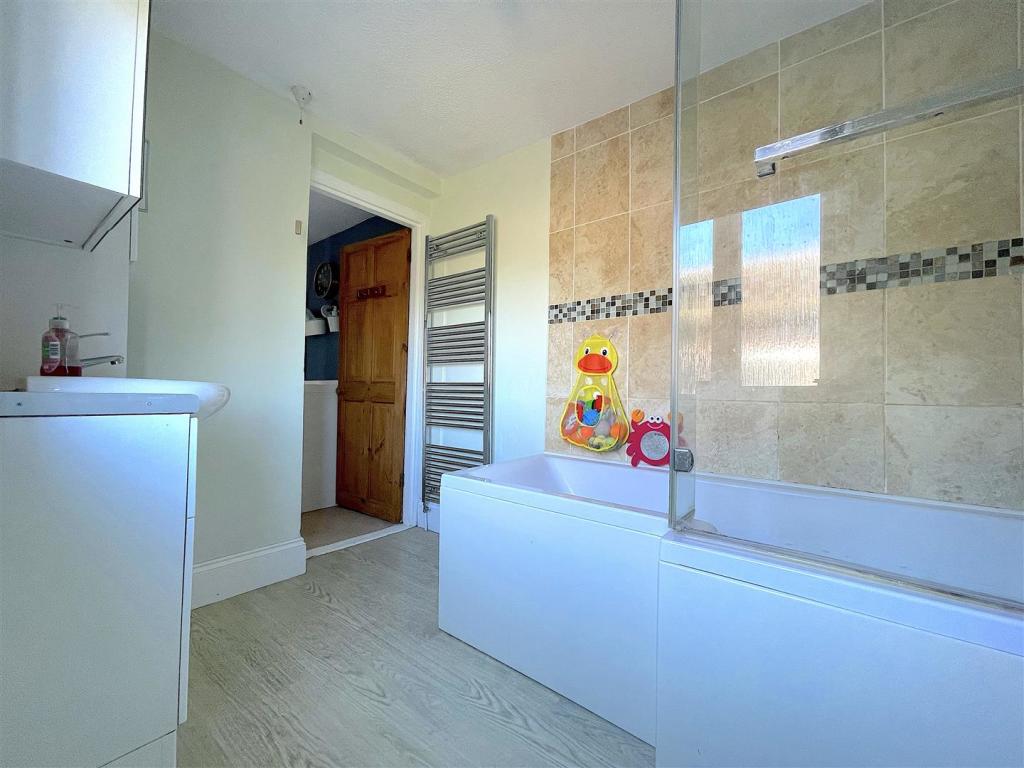 Bathroom (2).jpeg