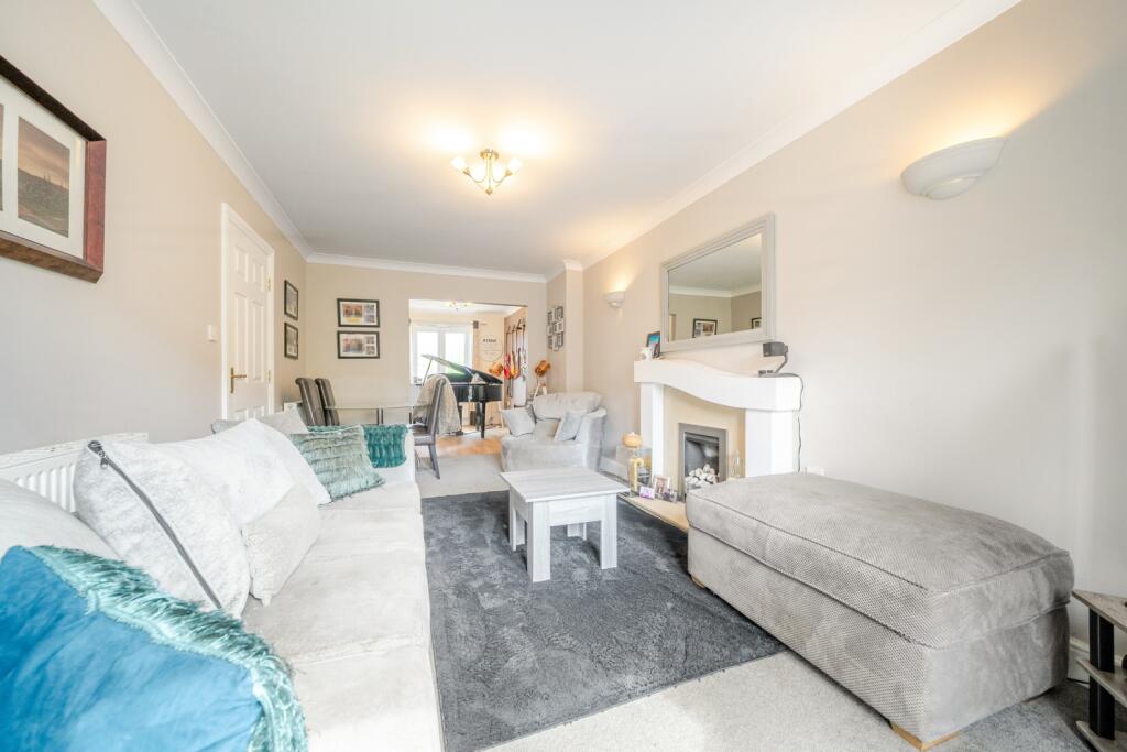 Living dining room