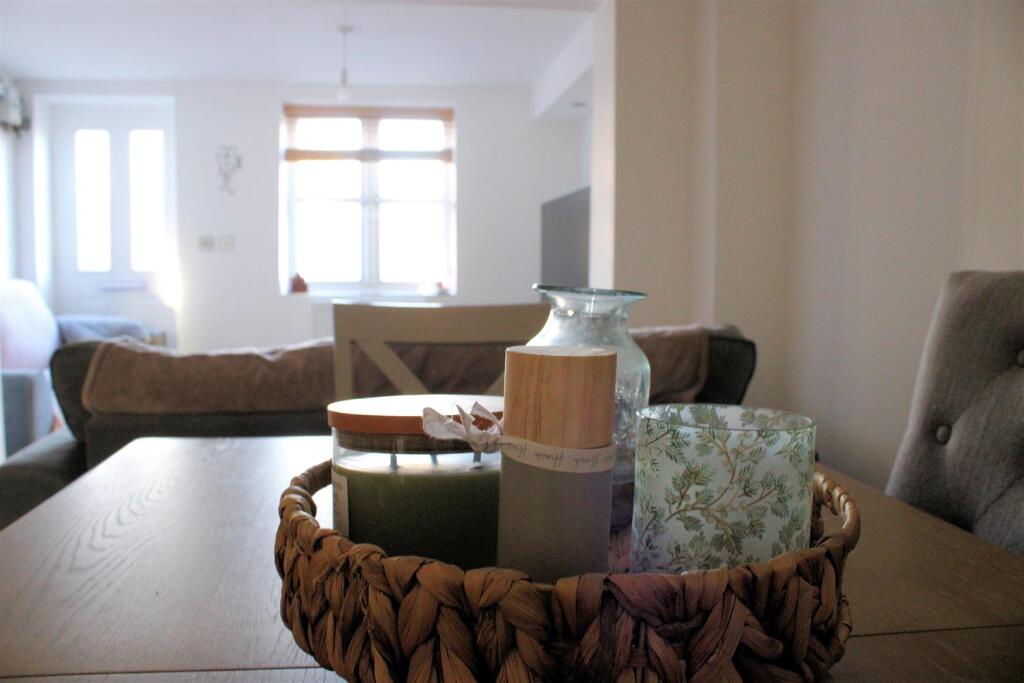 Dining Room Lifestyle