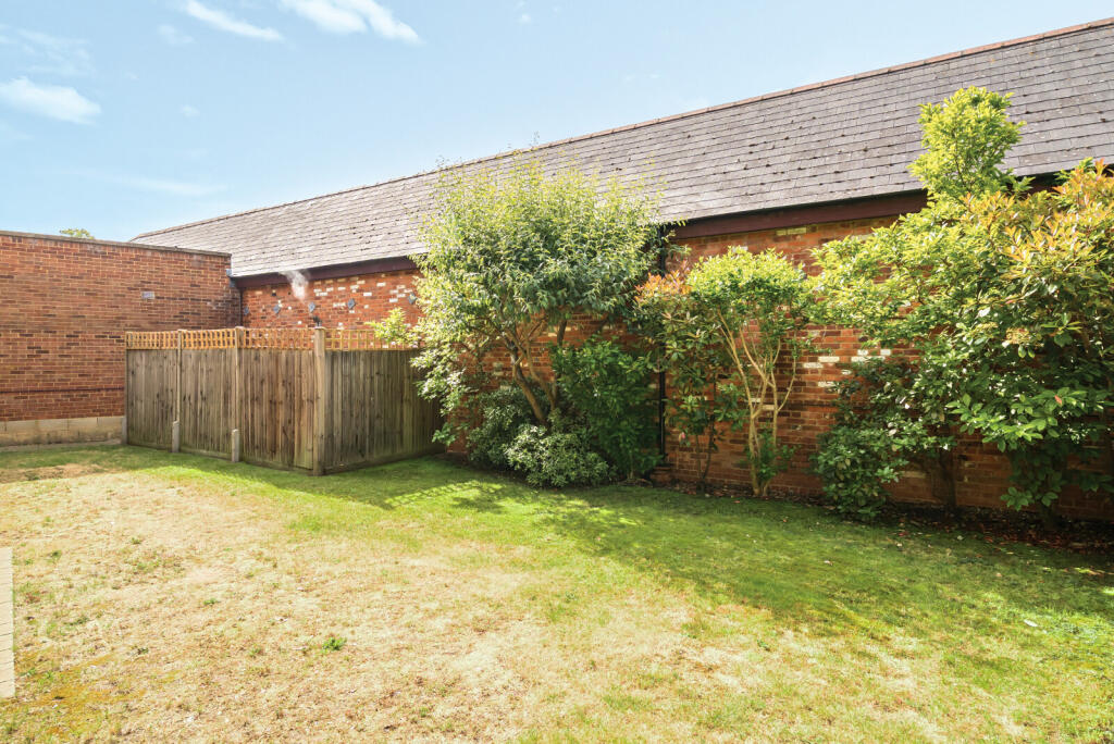 1298134-6-682ee69...