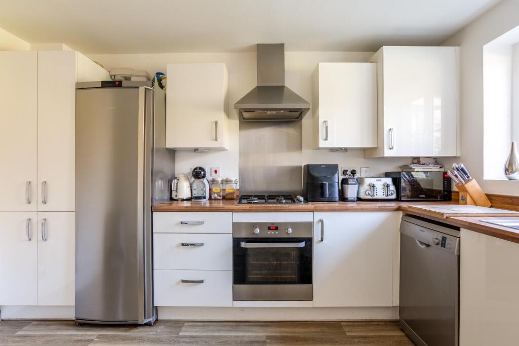 32 Borrer Drive-6.jpg