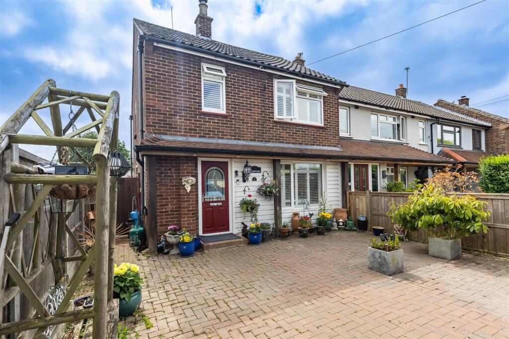 3 Scrap Villas (21).jpg