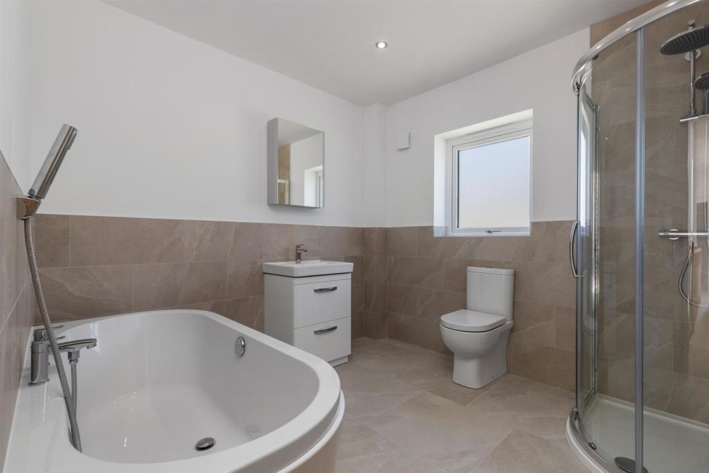 8 Ashmoor Gardens WWP - Final Edits-26.jpg