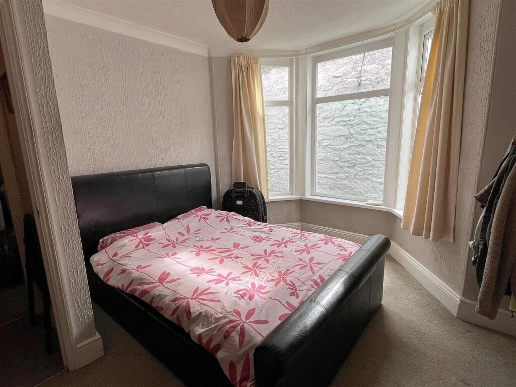 Bedroom.jpg