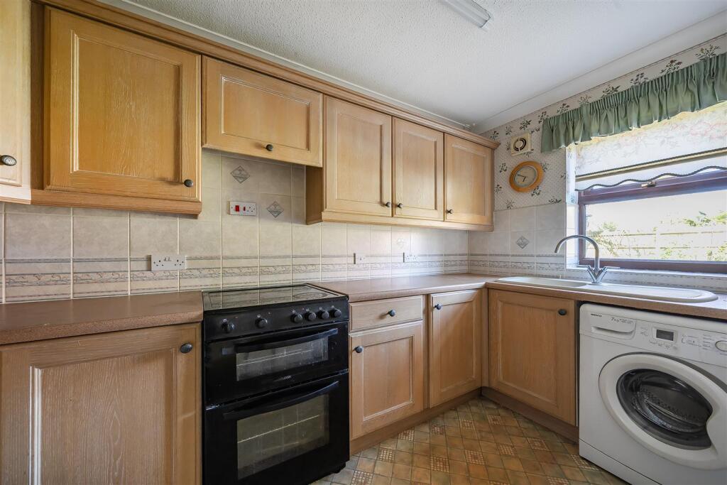 Cherwell Close - Kitchen.jpg