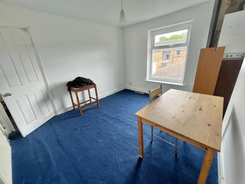 2 BED