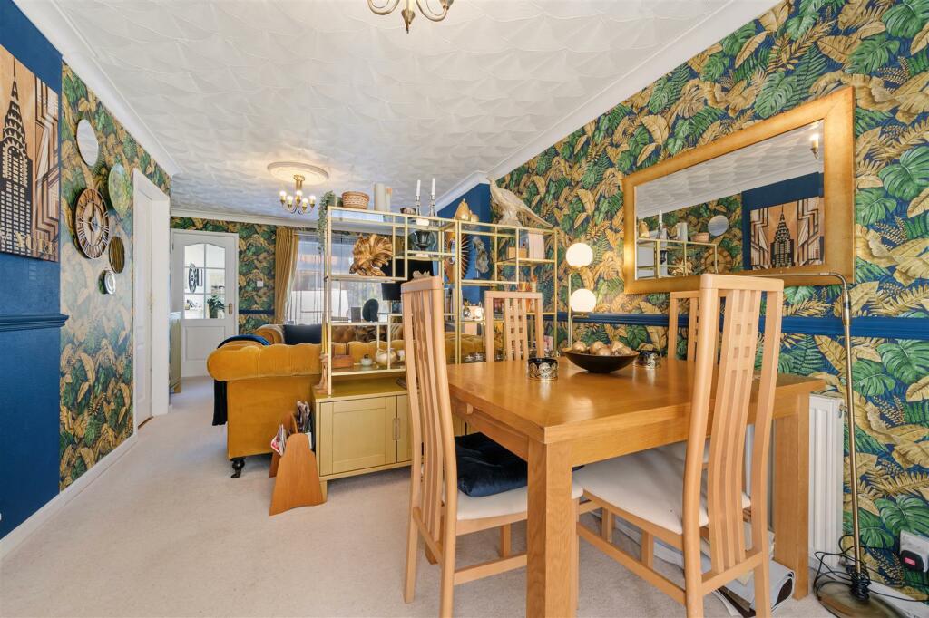 Dining Room.jpg