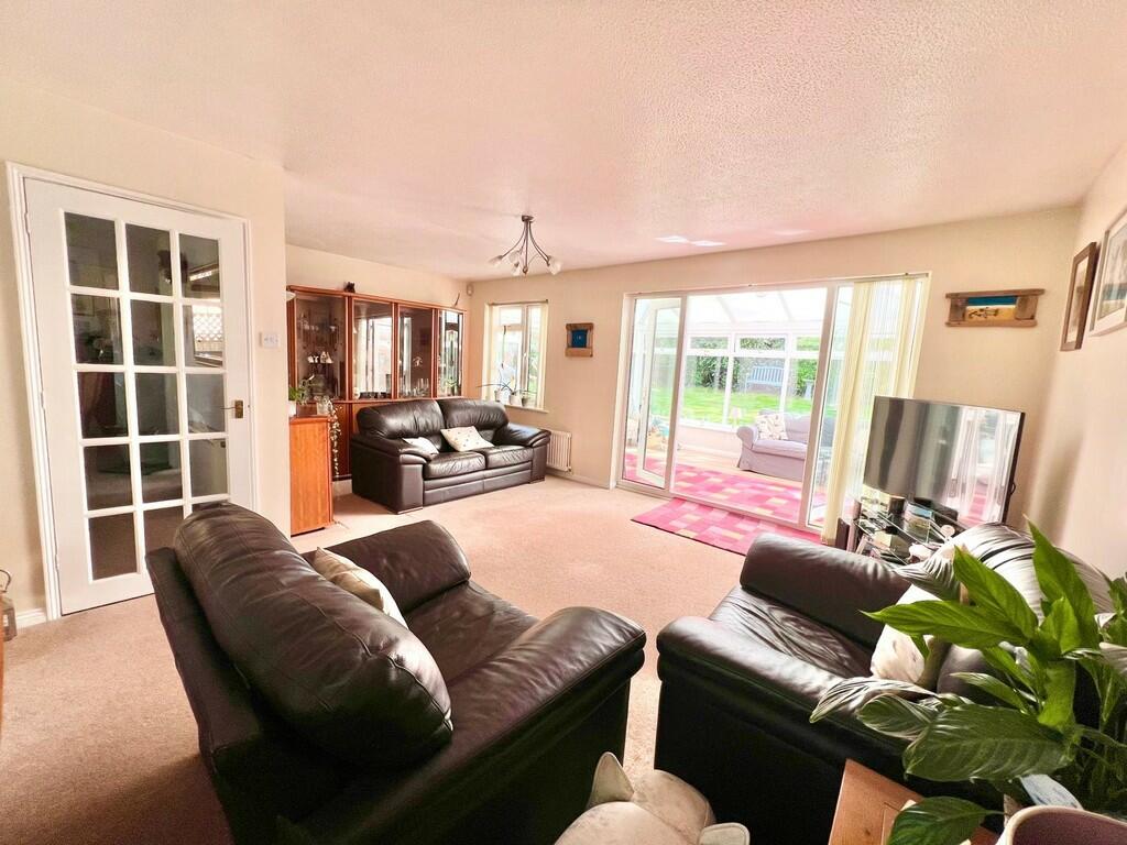 IMG-20240916-WA00...