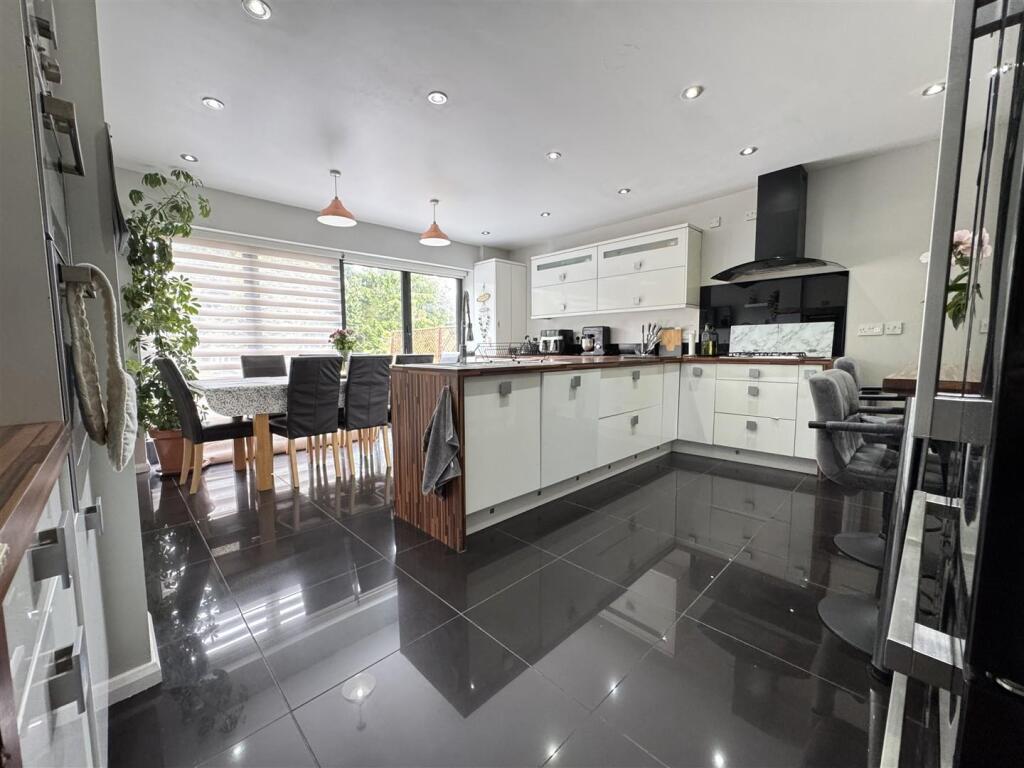 IMG_1965 (Large).JPG