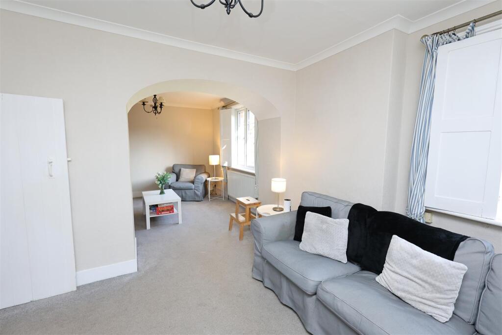 SITTING ROOM