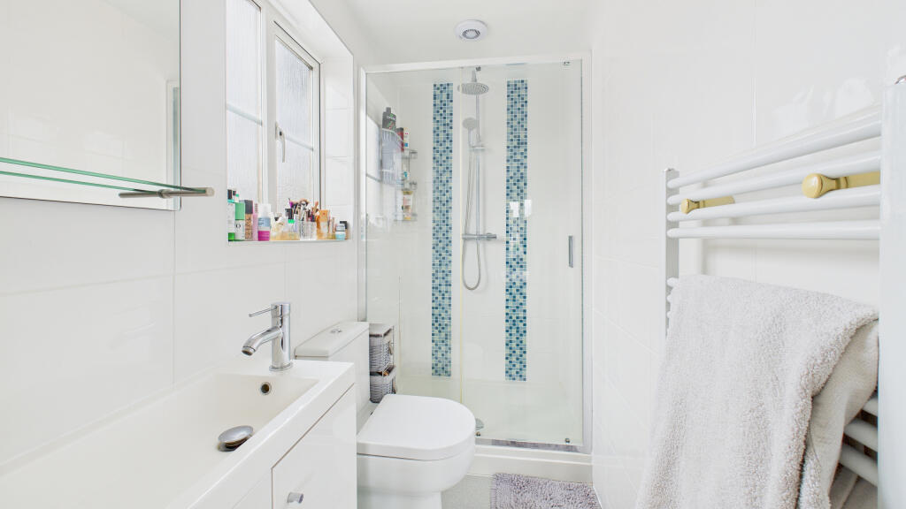 CAM04968G0-PR0080-STILL012