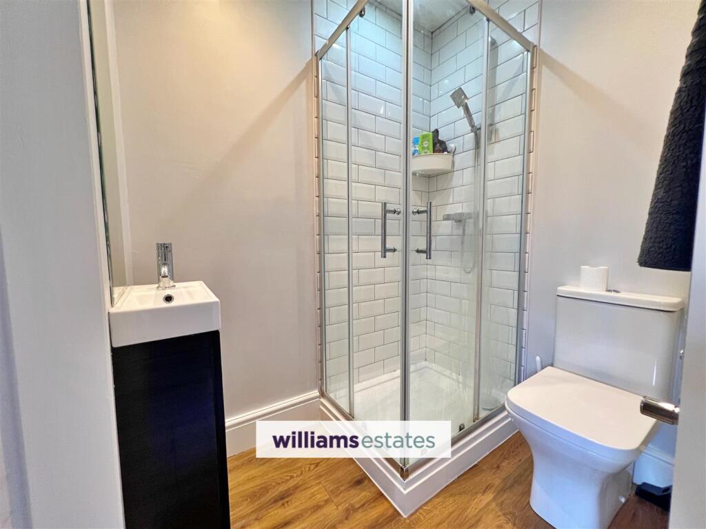 Bedroom Two En-Suite