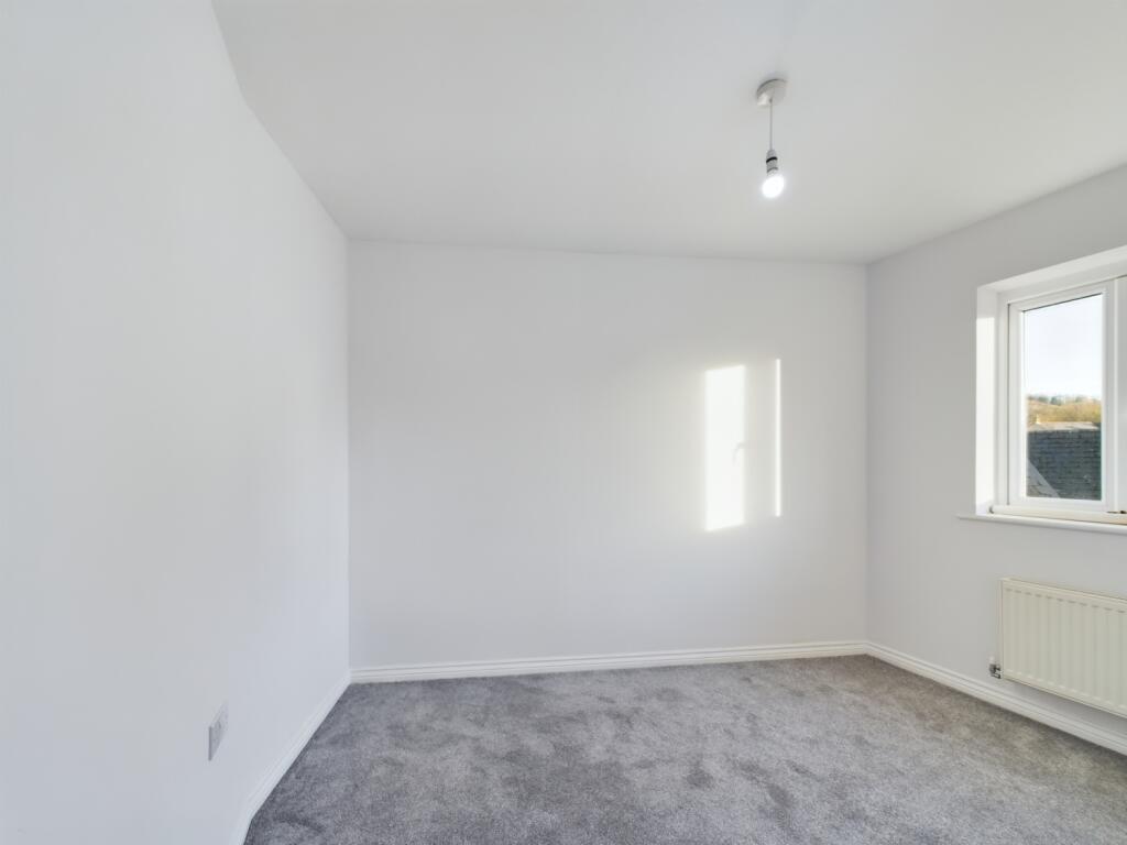 CAM01740G0-PR0334-STILL013