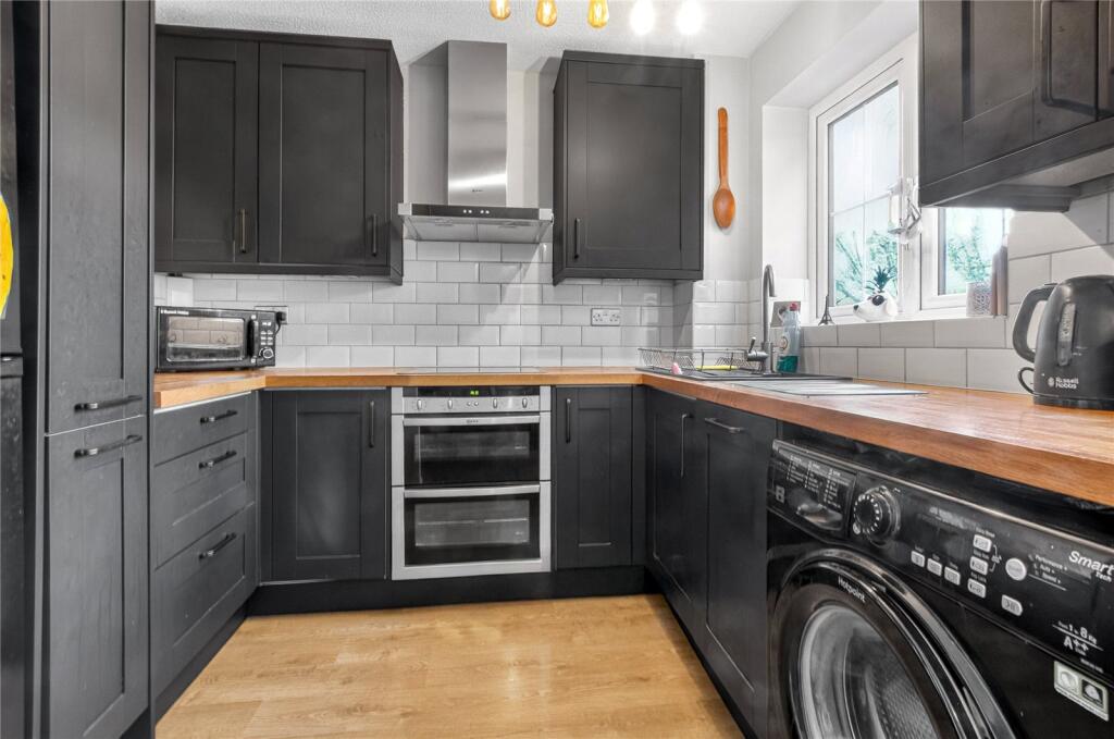 Axbridge, Bracknell, Berkshire, RG12