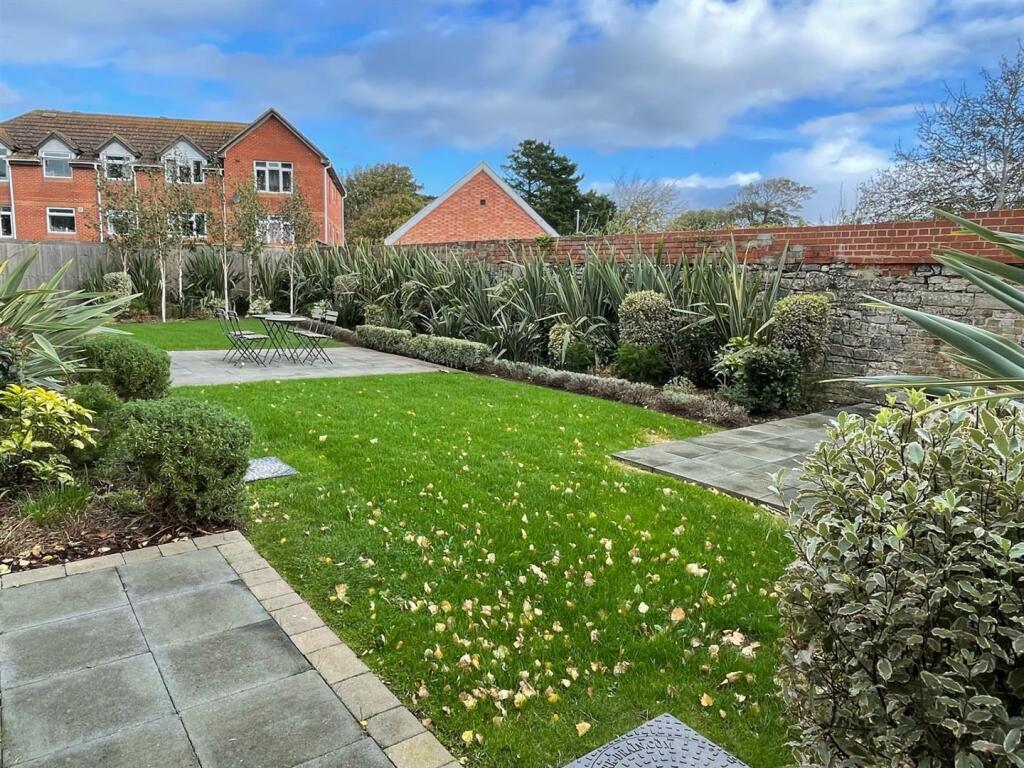 Gardens.jpg