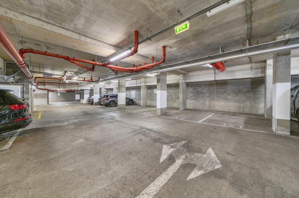 Parking.jpg