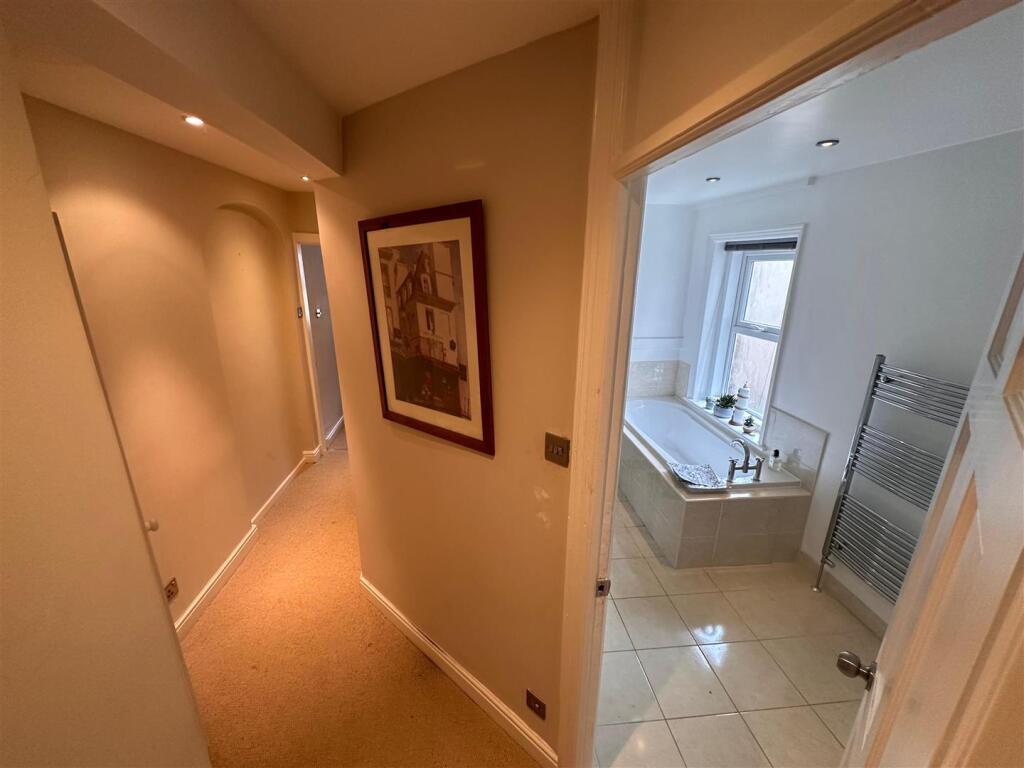 Valley Drive, Harrogate