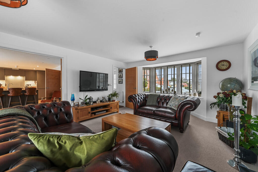 Tye Green living ...