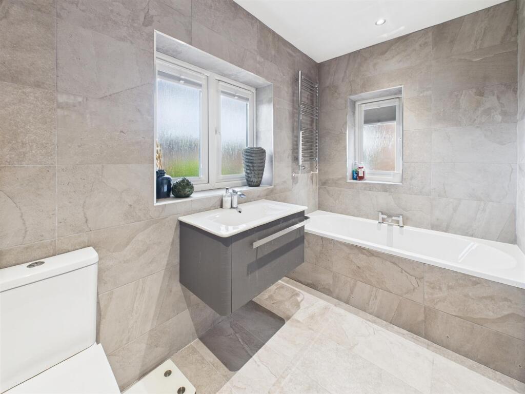 Superbly Appointed Bathroom