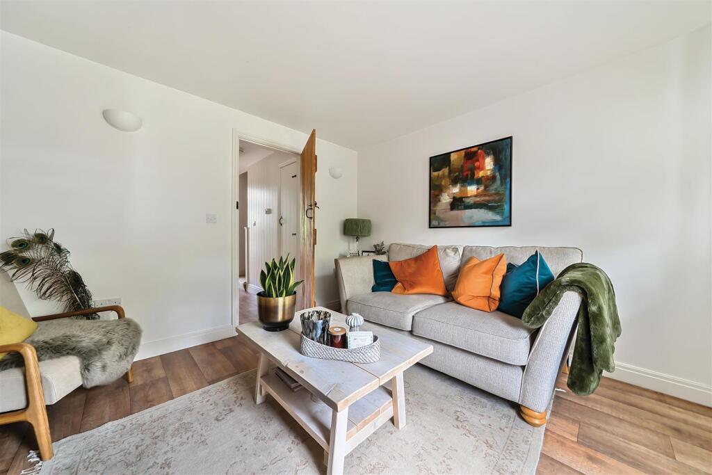 Sitting room.jpg