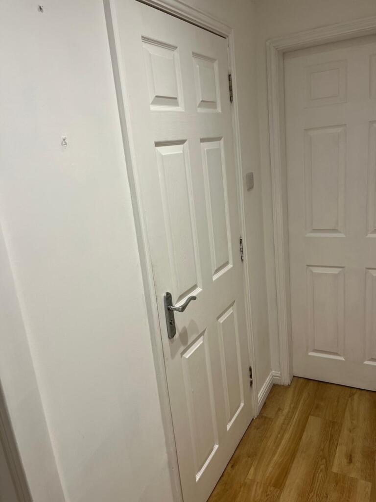 6dc2e25f-c60a-41d0-9aeb-4b68553e5d8a