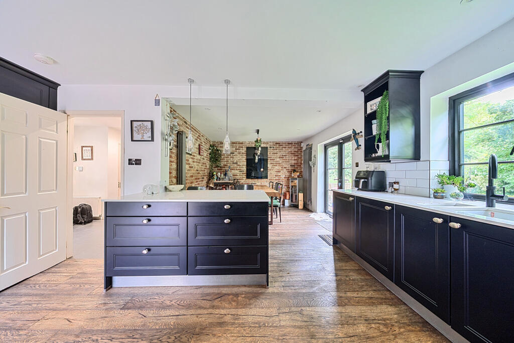 Main - Kitchen