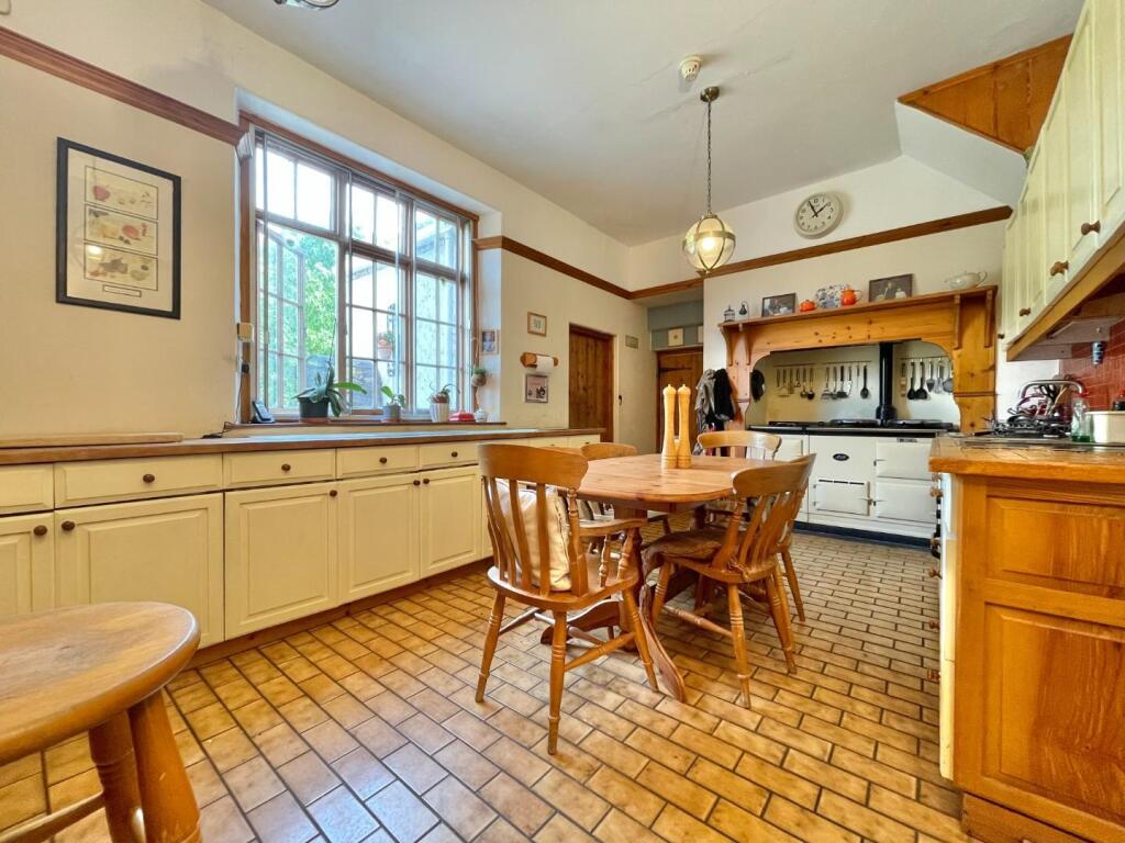 Kitchen/Breakfast Room