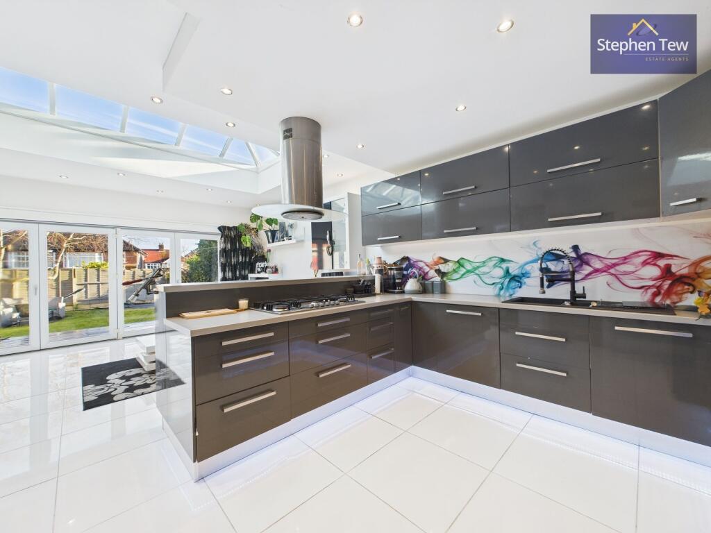 Living / Dining Kitchen