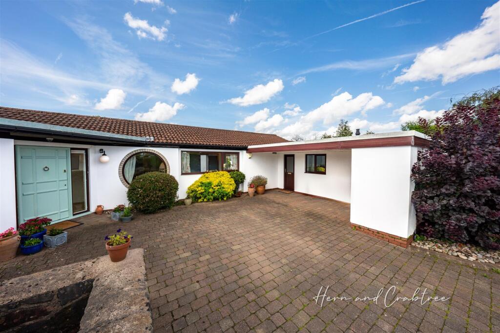 Wellfield Court, Marshfield, HernCrabtree (19).jpg