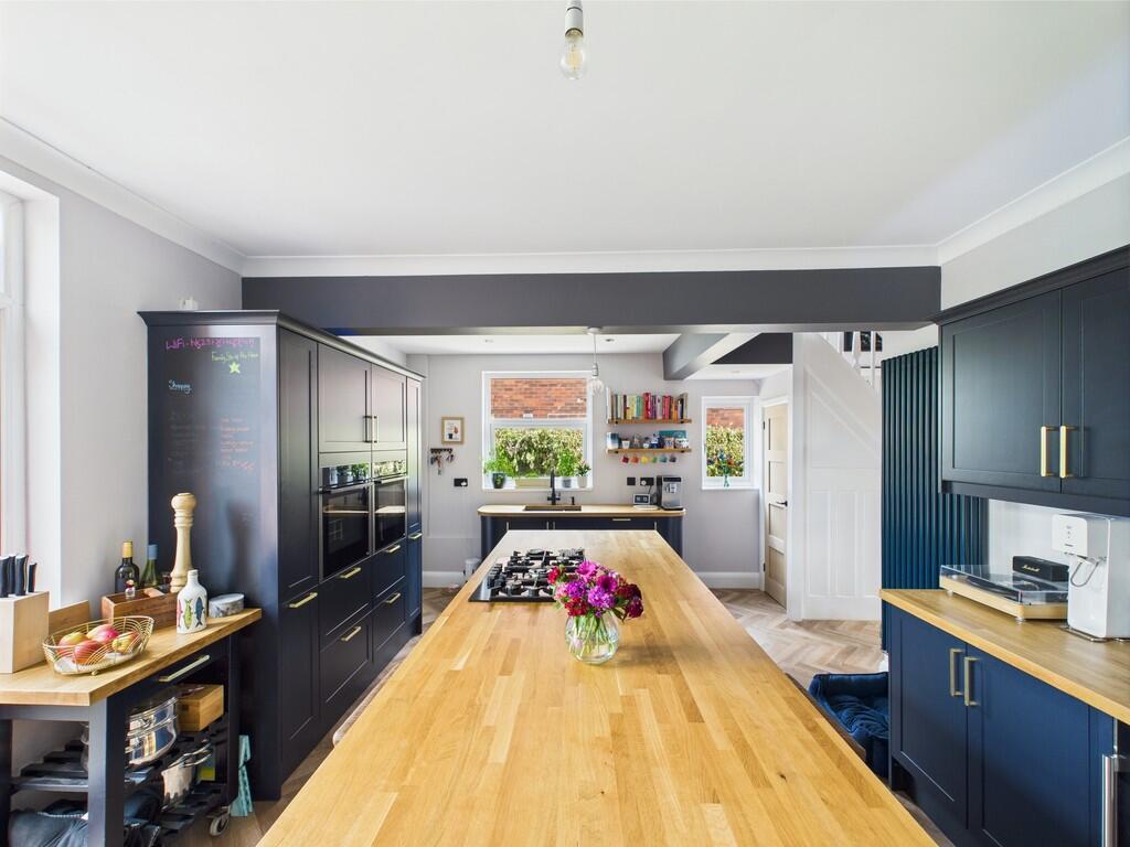 CAM03582G0-PR0110...