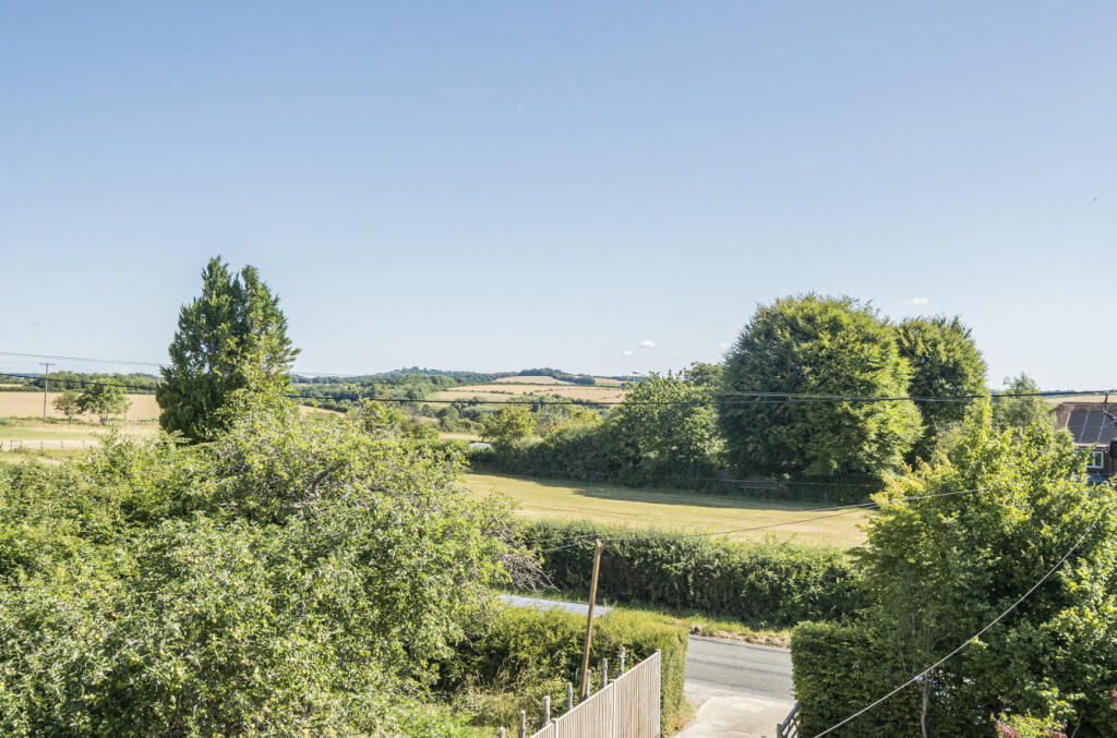 1318404-12-686651...