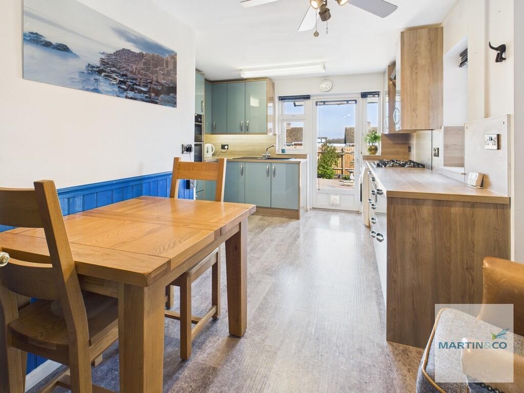 CAM03663G0-PR0139...