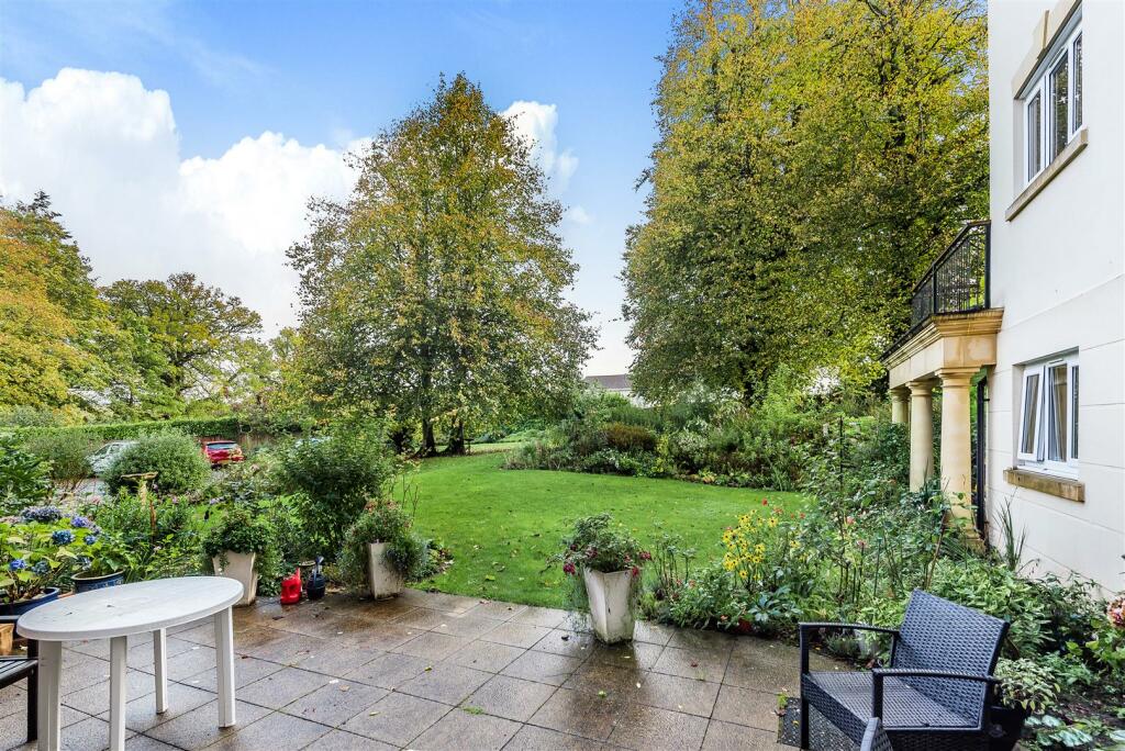 Owners Patio.jpg