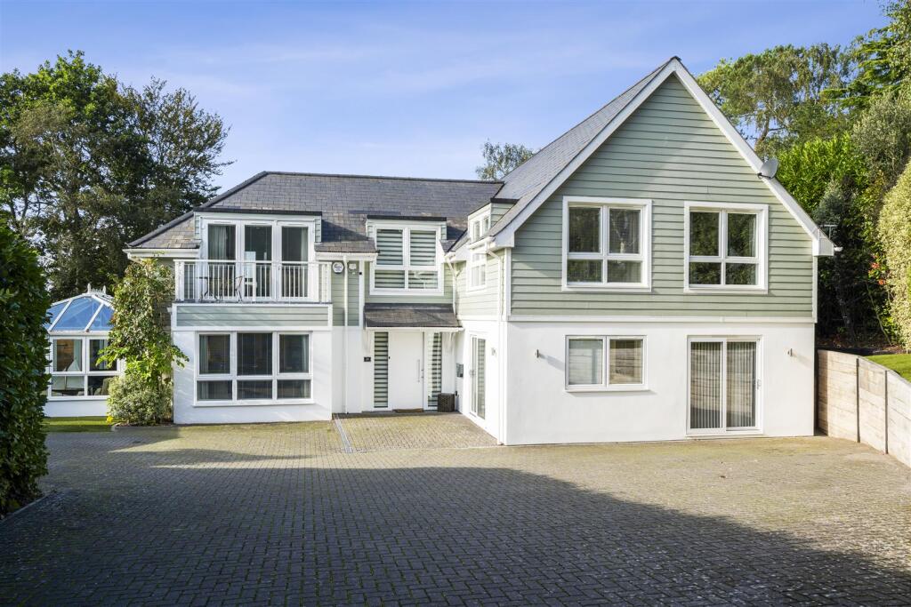 24 Birchwood Road (2).jpg