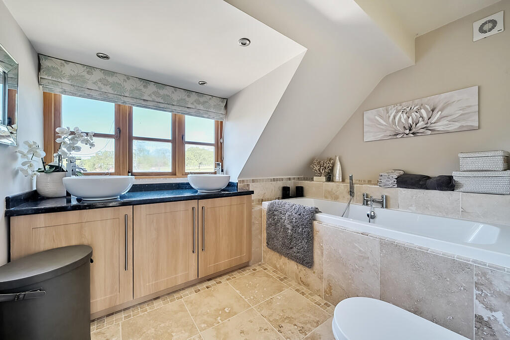 1303673-14-6852da...