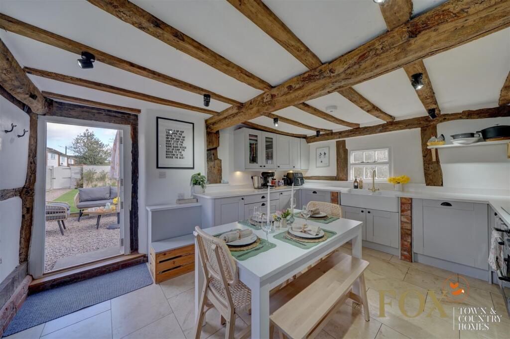 1-2 The Cottage (6).jpg