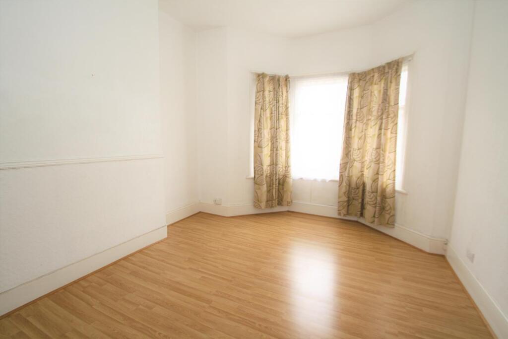 Lounge.JPG