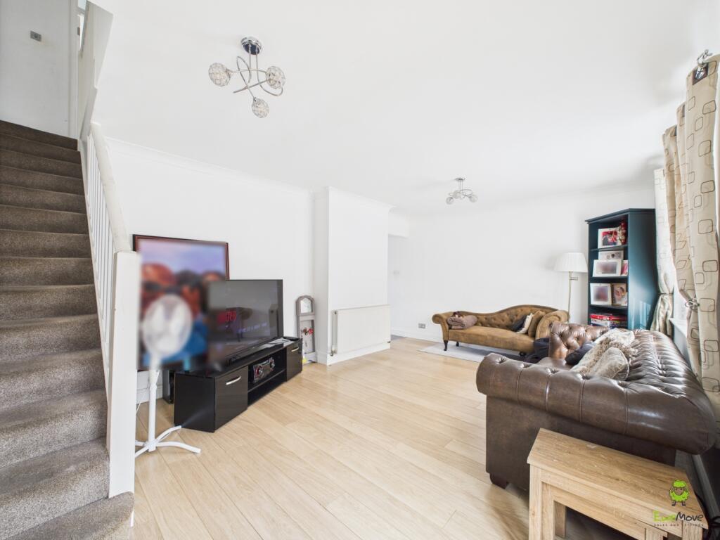 Presented by Nicoleta at EweMove Bexleyheath and D