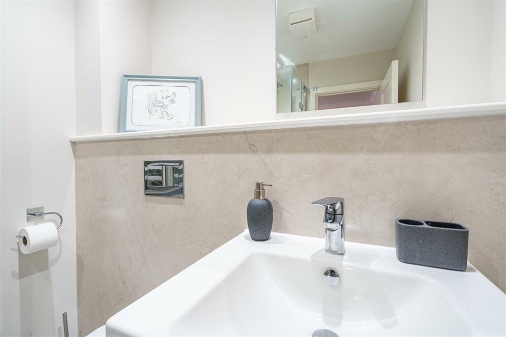 Master En-Suite