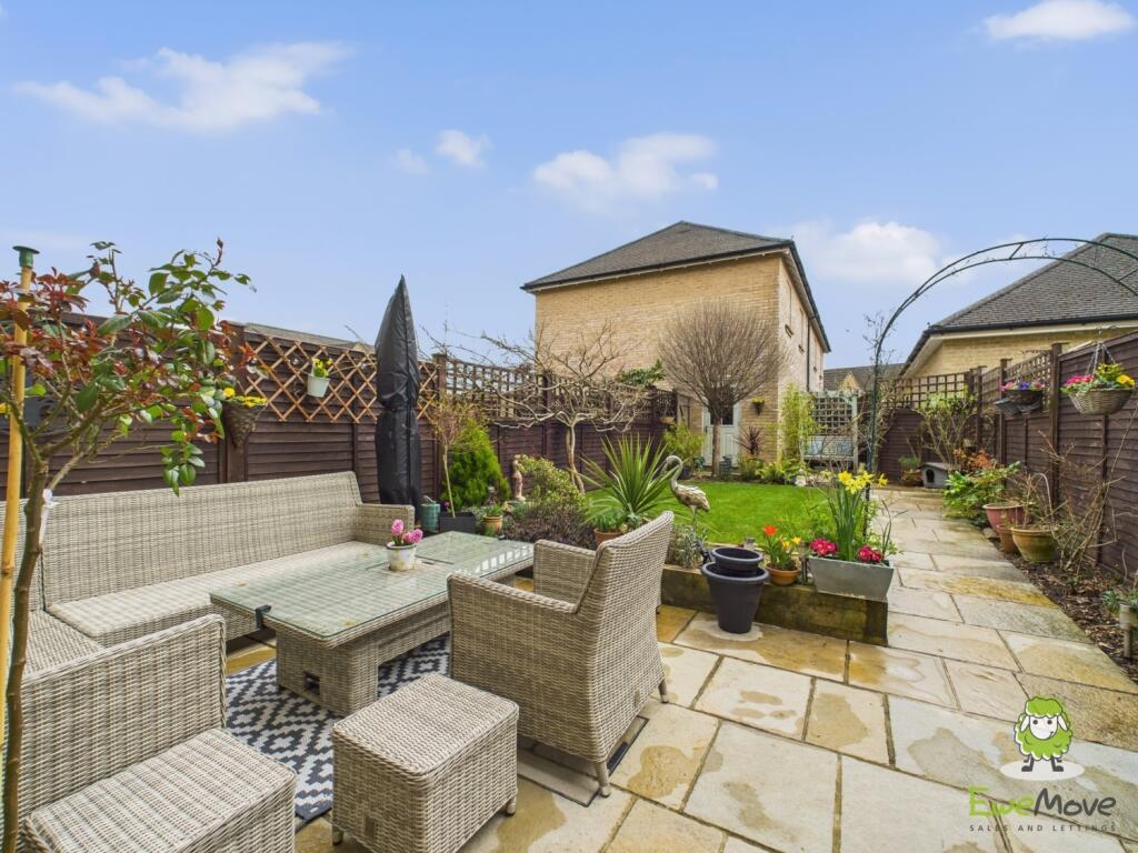 CAM03778G0-PR0191-STILL015