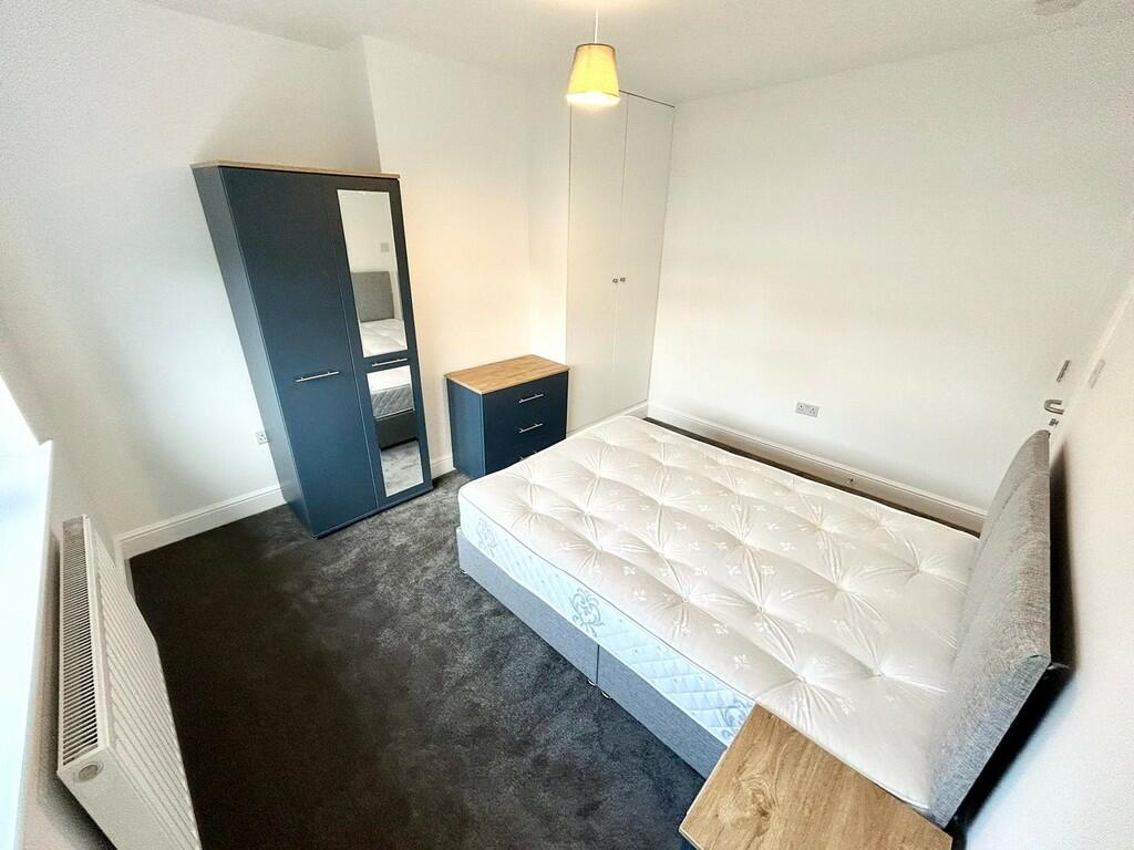 original-52E52EF7...